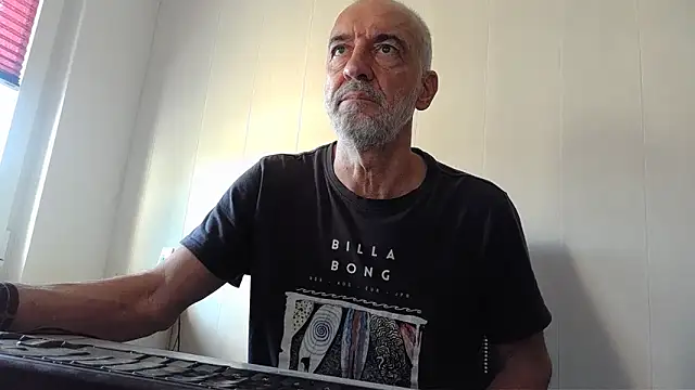 Snapshot of Herba_Mare chatting on October 2, 2025, 2:35 pm Herba Mare online show from October 2, 2025, 2:35 pm