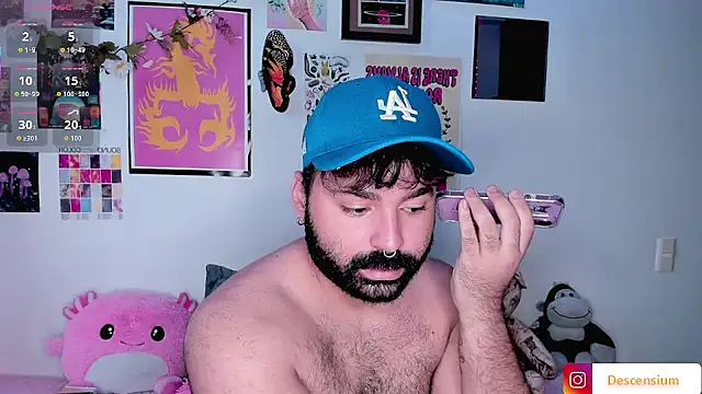 johnnyalx online show from November 12, 2025, 9:25 pm