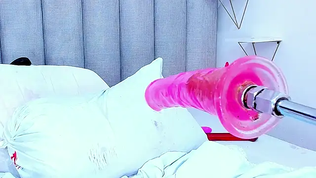 keyllaa  online show from January 7, 2025, 12:34 am