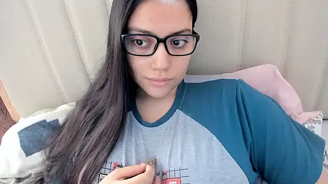 roniewester online show from October 14, 2025, 2:40 pm