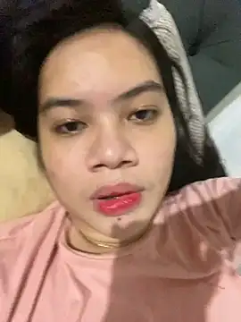 Hebefemme online show from February 25, 2025, 6:20 pm