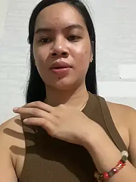 Hebefemme online show from March 19, 2025, 8:32 pm