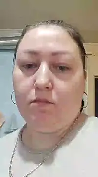 Rini333 online show from February 9, 2025, 9:26 am