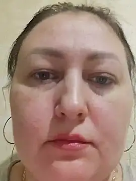 Rini333 online show from February 12, 2025, 8:07 pm