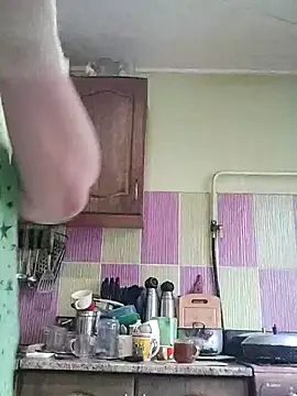 Rini333 online show from November 13, 2025, 8:13 am