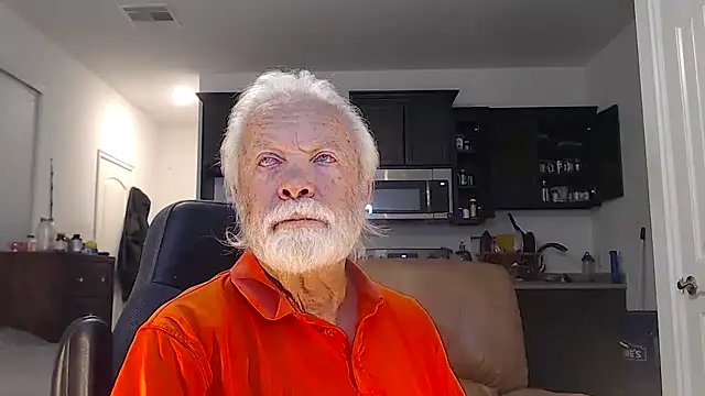 Snapshot of rockpoint69 chatting on December 18, 2024, 12:40 pm rockpoint69 online show from December 18, 2024, 12:40 pm