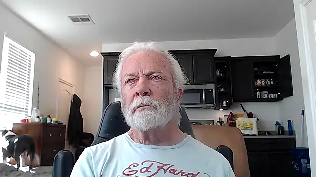 Snapshot of rockpoint69 chatting on December 19, 2024, 9:38 pm rockpoint69 online show from December 19, 2024, 9:38 pm