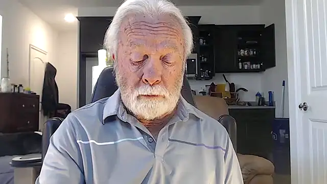 Snapshot of rockpoint69 chatting on December 20, 2024, 2:05 pm rockpoint69 online show from December 20, 2024, 2:05 pm