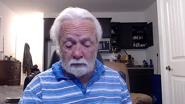 Snapshot of rockpoint69 chatting on December 25, 2024, 12:48 am rockpoint69 online show from December 25, 2024, 12:48 am