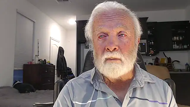 Snapshot of rockpoint69 chatting on January 3, 2025, 11:44 pm rockpoint69 online show from January 3, 2025, 11:44 pm