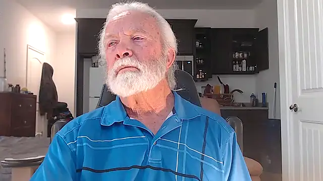 Snapshot of rockpoint69 chatting on January 4, 2025, 6:30 pm rockpoint69 online show from January 4, 2025, 6:30 pm