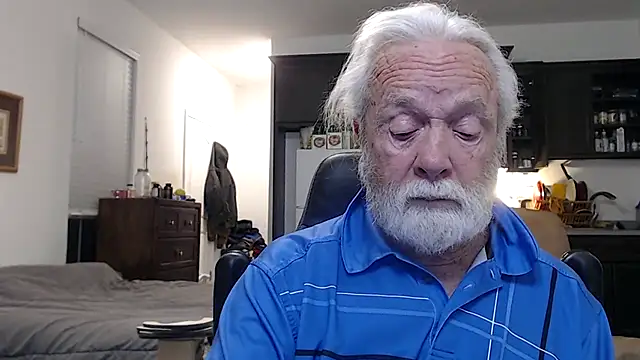 Snapshot of rockpoint69 chatting on January 6, 2025, 10:35 am rockpoint69 online show from January 6, 2025, 10:35 am