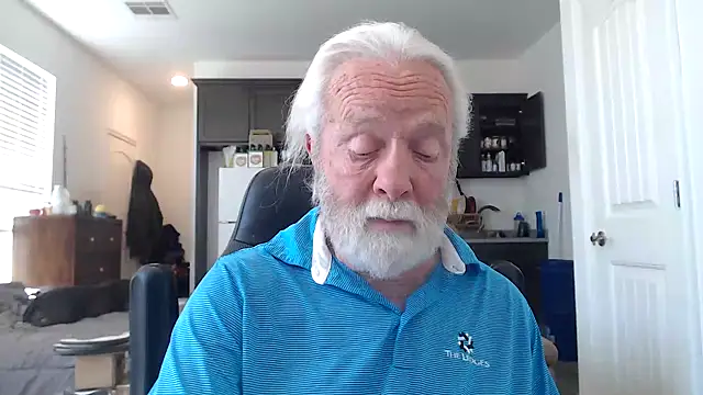 Snapshot of rockpoint69 chatting on January 6, 2025, 8:18 pm rockpoint69 online show from January 6, 2025, 8:18 pm