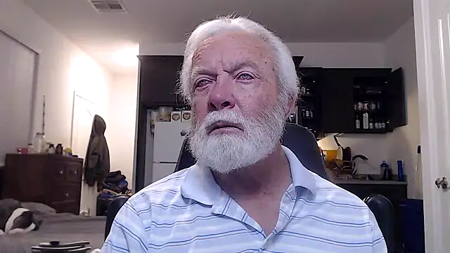 Snapshot of rockpoint69 chatting on January 17, 2025, 6:15 am rockpoint69 online show from January 17, 2025, 6:15 am