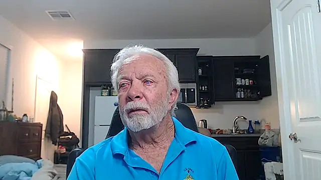 Snapshot of rockpoint69 chatting on November 9, 2025, 10:13 am rockpoint69 online show from November 9, 2025, 10:13 am