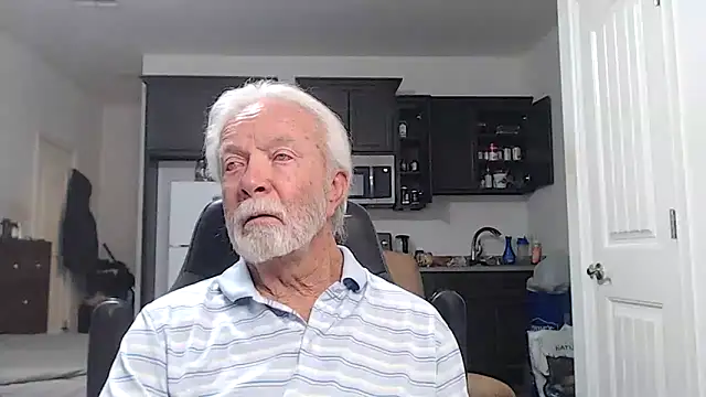 Snapshot of rockpoint69 chatting on November 13, 2025, 12:59 pm rockpoint69 online show from November 13, 2025, 12:59 pm