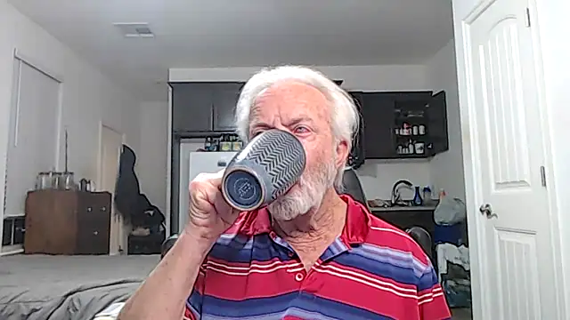 Snapshot of rockpoint69 chatting on November 15, 2025, 9:50 am rockpoint69 online show from November 15, 2025, 9:50 am