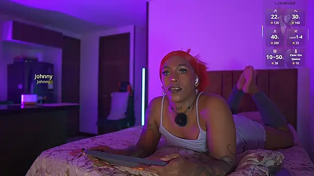 Snapshot of AmberRaus chatting on October 24, 2025, 2:08 am AmberRaus online show from October 24, 2025, 2:08 am