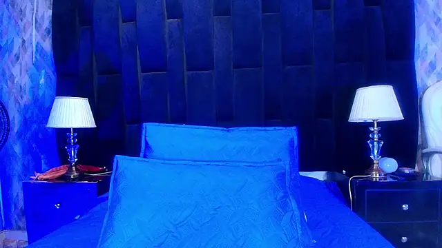 shelsyloreds online show from March 1, 2025, 12:01 pm