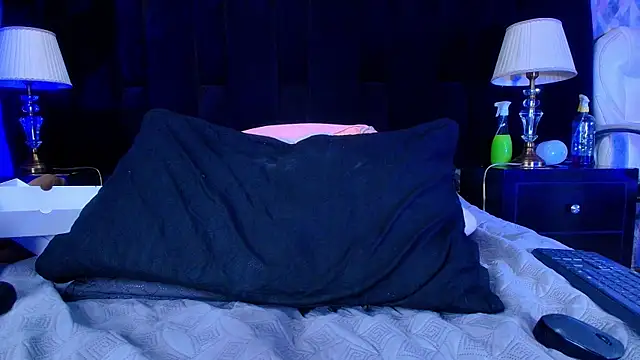 shelsyloreds online show from March 7, 2025, 4:22 pm