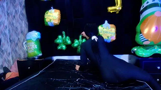 shelsyloreds online show from March 14, 2025, 11:56 am