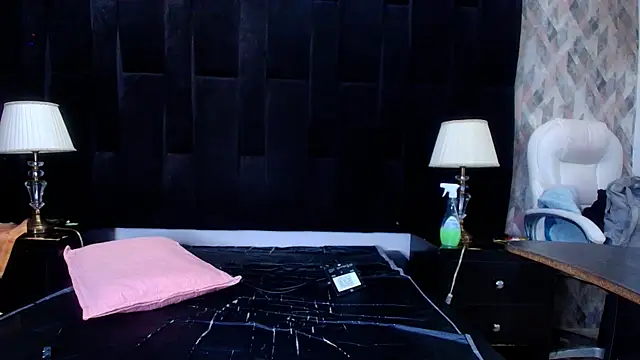 shelsyloreds online show from March 22, 2025, 11:53 am