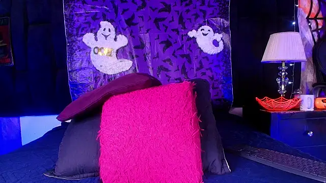 shelsyloreds online show from October 16, 2025, 12:17 pm