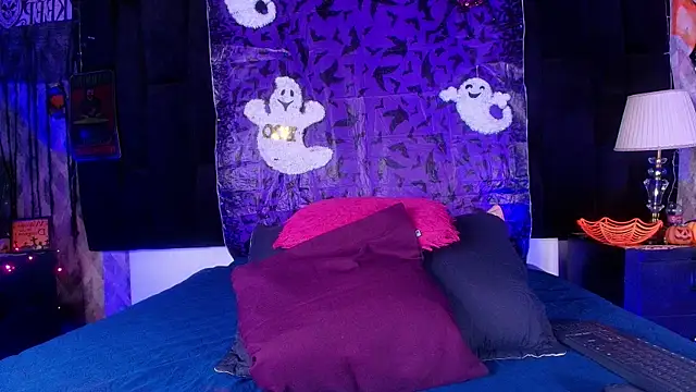 shelsyloreds online show from October 17, 2025, 12:08 pm