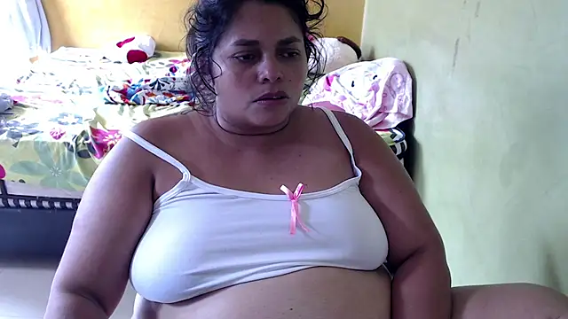 Snapshot of yulieth_bbw chatting on March 20, 2025, 6:53 pm yulieth bbw online show from March 20, 2025, 6:53 pm