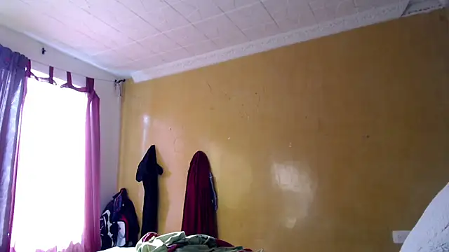 Snapshot of yulieth_bbw chatting on September 15, 2025, 12:38 pm yulieth bbw online show from September 15, 2025, 12:38 pm