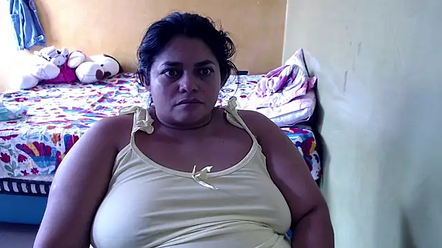 Snapshot of yulieth_bbw chatting on October 16, 2025, 7:04 pm yulieth bbw online show from October 16, 2025, 7:04 pm