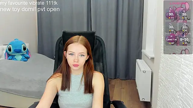 Snapshot of Hot_Mia_ chatting on December 2, 2024, 1:57 pm Hot Mia online show from December 2, 2024, 1:57 pm