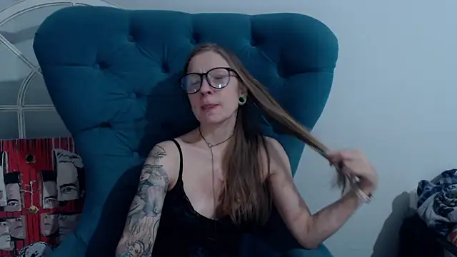 alexandra zaryanova online show from February 4, 2025, 6:49 pm