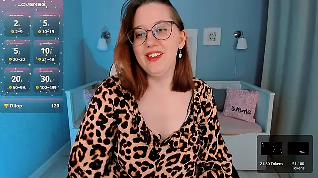 Snapshot of Charmy_Gracy chatting on March 20, 2025, 4:31 pm Charmy Gracy online show from March 20, 2025, 4:31 pm