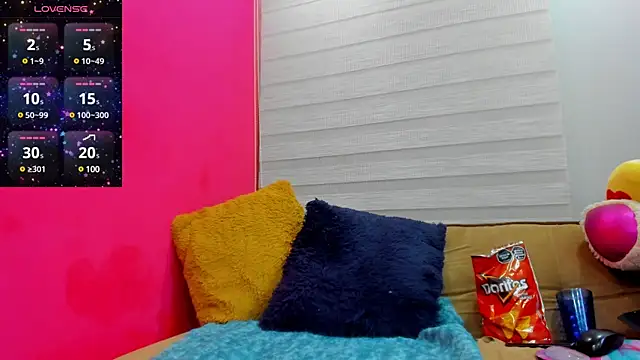 Snapshot of Pocahontas_d chatting on February 10, 2025, 6:31 am Pocahontas d online show from February 10, 2025, 6:31 am