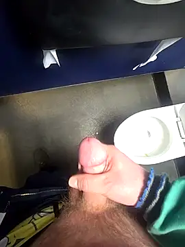 Snapshot of WhiteMeat069 chatting on February 18, 2025, 5:09 am WhiteMeat069 online show from February 18, 2025, 5:09 am