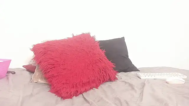 anenchantedtale online show from December 13, 2024, 12:39 pm