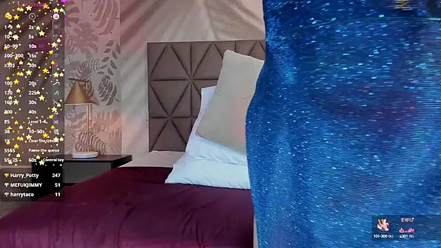 Snapshot of Scarleett_22 chatting on March 7, 2025, 11:05 pm Scarleett 22 online show from March 7, 2025, 11:05 pm