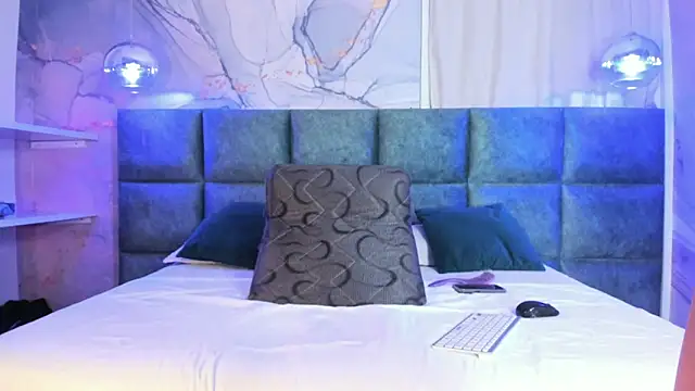 Snapshot of Scarleett_22 chatting on November 14, 2025, 7:56 pm Scarleett 22 online show from November 14, 2025, 7:56 pm