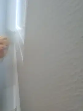 Snapshot of AmethystFoxx chatting on February 18, 2025, 9:09 pm AmethystFoxx online show from February 18, 2025, 9:09 pm