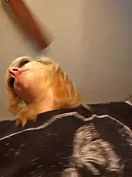 Snapshot of AmethystFoxx chatting on February 27, 2025, 4:10 pm AmethystFoxx online show from February 27, 2025, 4:10 pm