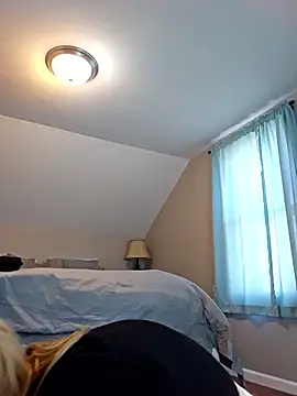 Snapshot of AmethystFoxx chatting on March 13, 2025, 5:18 pm AmethystFoxx online show from March 13, 2025, 5:18 pm