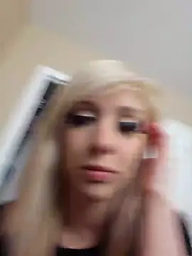 Snapshot of AmethystFoxx chatting on September 9, 2025, 5:34 pm AmethystFoxx online show from September 9, 2025, 5:34 pm