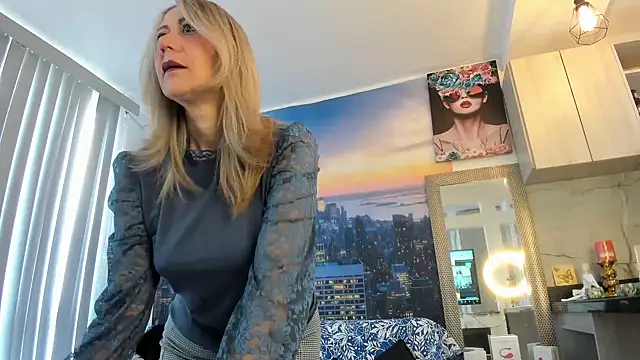 Snapshot of ashleymilf_1 chatting on September 8, 2025, 3:22 pm ashleymilf 1 online show from September 8, 2025, 3:22 pm