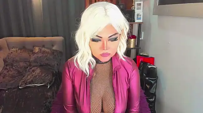 Snapshot of AsianHotieTS chatting on February 7, 2025, 7:27 pm AsianHotieTS online show from February 7, 2025, 7:27 pm