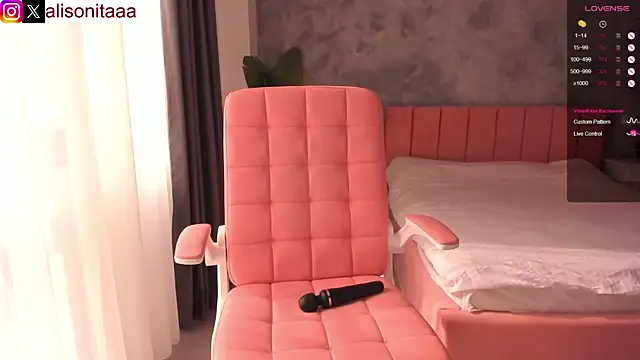 daddysgirl2222 online show from March 10, 2025, 1:32 pm