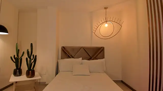 Snapshot of NaomiSainz chatting on March 16, 2025, 3:28 pm NaomiSainz online show from March 16, 2025, 3:28 pm