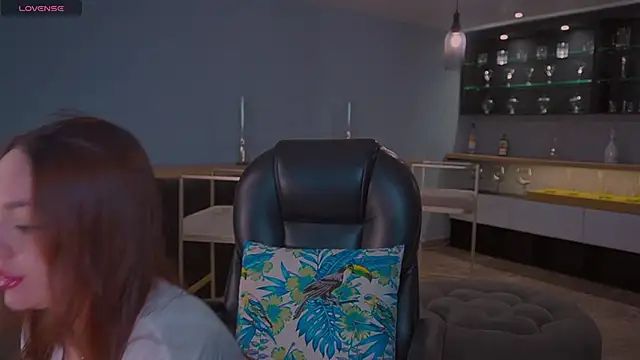 Snapshot of NaomiSainz chatting on October 9, 2025, 12:47 pm NaomiSainz online show from October 9, 2025, 12:47 pm