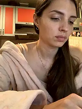 Snapshot of SeducingYoghourt chatting on December 8, 2024, 4:28 pm SeducingYoghourt online show from December 8, 2024, 4:28 pm