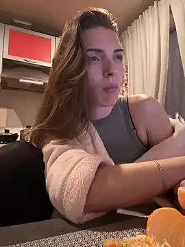 Snapshot of SeducingYoghourt chatting on January 21, 2025, 4:05 pm SeducingYoghourt online show from January 21, 2025, 4:05 pm